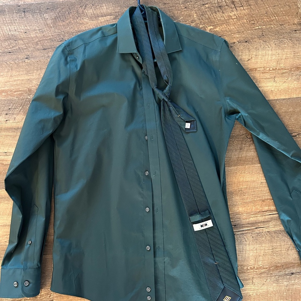 Egara Skinny Fit Stretch Green Dress Shirt 16 34/35 With Tie